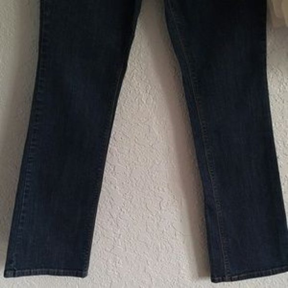 Levi's 515 Boot Cut Dark Denim Back Flap Pocket Jeans SZ 4M - Picture 4 of 9